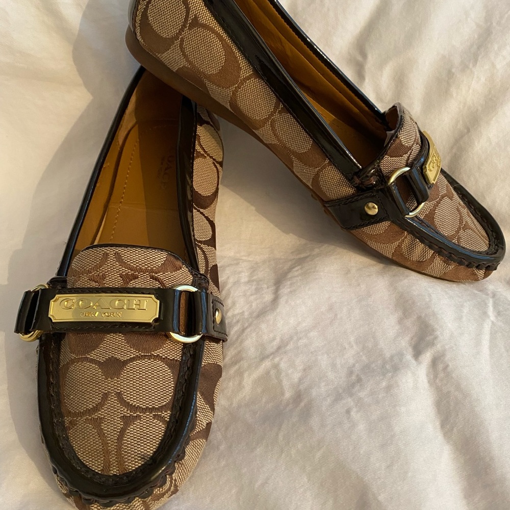 EUC Coach Brown and Tan Signature Loafers, Size 6 1/2